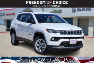 New 2025 Jeep Compass Latitude image 1