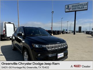 Used 2022 Jeep Compass Latitude image 1
