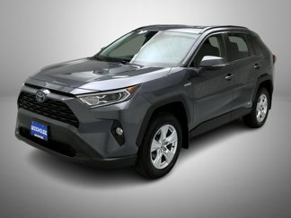 Used 2020 Toyota RAV4 XLE image 1