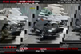 Used 2023 Nissan Rogue S image 1