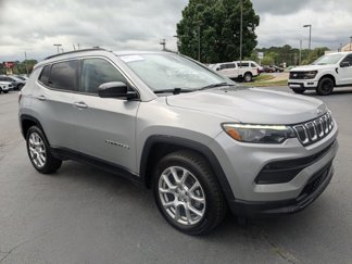 Used 2022 Jeep Compass Latitude w/ Sun and Sound Group image 1