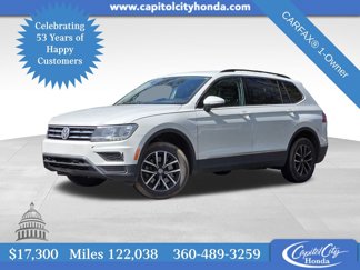 Used 2021 Volkswagen Tiguan SE image 1