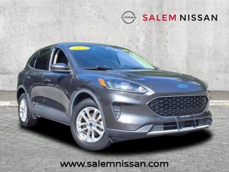 Used 2020 Ford Escape SE image 1