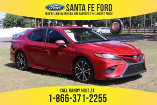 Used 2019 Toyota Camry SE image 1