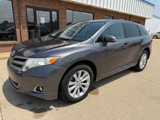 Used 2015 Toyota Venza LE image 1