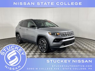 Used 2022 Jeep Compass Limited image 1