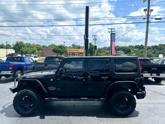 Used 2012 Jeep Wrangler Unlimited Rubicon w/ Connectivity Group image 1