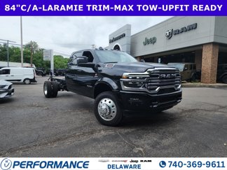 New 2025 RAM 5500 4x4 Crew Cab image 1