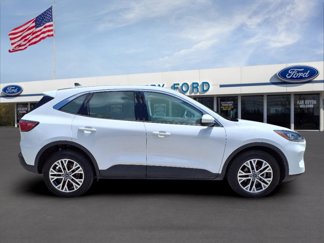 Used 2022 Ford Escape SEL video 2