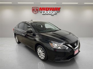 Used 2019 Nissan Sentra SV image 1