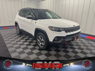 Used 2022 Jeep Compass Trailhawk image 1