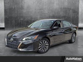 Used 2023 Nissan Altima 2.5 SV image 1