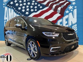 New 2025 Chrysler Pacifica Pinnacle image 1