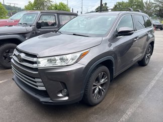 Used 2018 Toyota Highlander Plus image 1