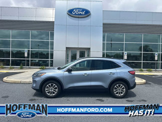Used 2022 Ford Escape SE w/ Convenience Package image 1