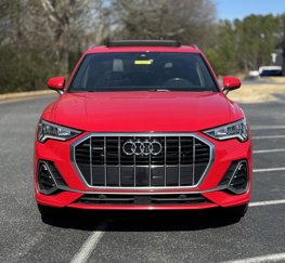 Used 2020 Audi Q3 2.0T Prestige w/ Prestige Package image 1
