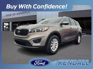 Used 2016 Kia Sorento LX w/ LX Convenience Package image 1