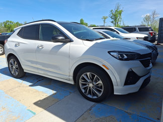Used 2020 Buick Encore GX Essence w/ Experience Buick Package image 1