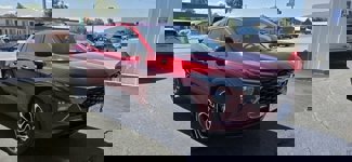 New 2025 Chevrolet Trax RS image 1