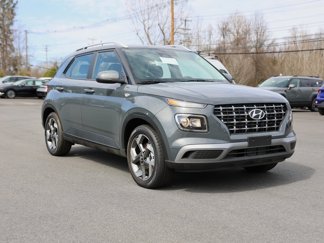 Used 2025 Hyundai Venue SEL image 1