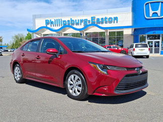 Used 2023 Toyota Corolla LE image 1