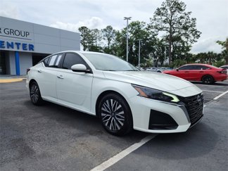 Used 2023 Nissan Altima 2.5 SV image 1