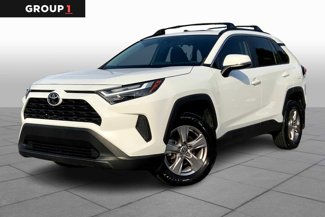 Used 2022 Toyota RAV4 XLE image 1