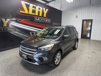 Used 2018 Ford Escape SE image 1