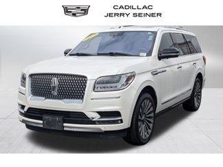 Used 2019 Lincoln Navigator Reserve image 1