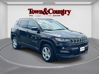 Certified 2023 Jeep Compass Latitude image 1