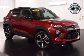 Used 2022 Chevrolet TrailBlazer RS w/ Sun and Liftgate Package image 1