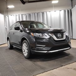 Used 2018 Nissan Rogue S image 1