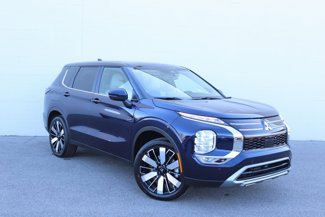 New 2025 Mitsubishi Outlander SE image 1