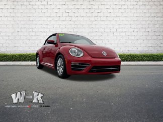 Used 2018 Volkswagen Beetle 2.0T SE image 1