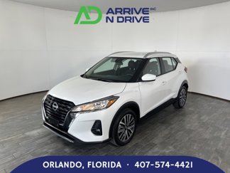 Used 2024 Nissan Kicks SV image 1