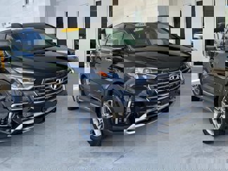 Used 2017 Hyundai Santa Fe Limited image 1