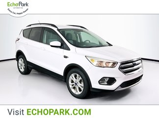 Used 2017 Ford Escape SE image 1