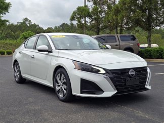 Used 2023 Nissan Altima 2.5 S image 1
