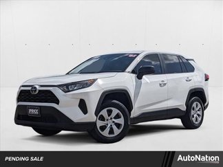 Used 2022 Toyota RAV4 LE image 1