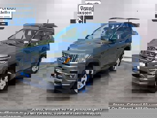 Used 2018 Jeep Compass Latitude image 1