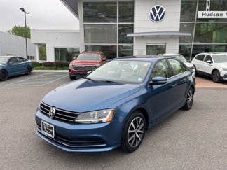 Used 2017 Volkswagen Jetta SE image 1