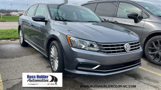 Used 2016 Volkswagen Passat 1.8T SE image 1