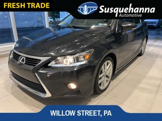 Used 2017 Lexus CT 200h image 1