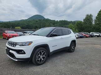 Used 2024 Jeep Compass Limited image 1