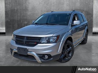 Used 2020 Dodge Journey Crossroad image 1