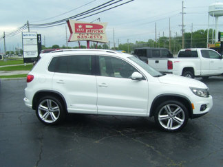 Used 2015 Volkswagen Tiguan S image 1