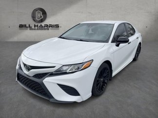 Used 2020 Toyota Camry SE image 1