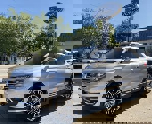 Used 2017 Lincoln MKX Reserve image 1