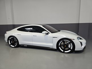 Used 2023 Porsche Taycan GTS image 1