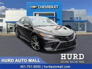 Used 2020 Toyota Camry SE image 1